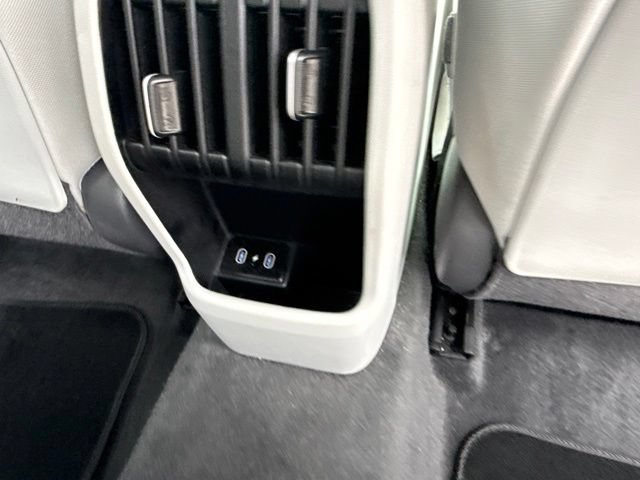 Used 2025 Hyundai Kona SEL AWD/4WD image 24