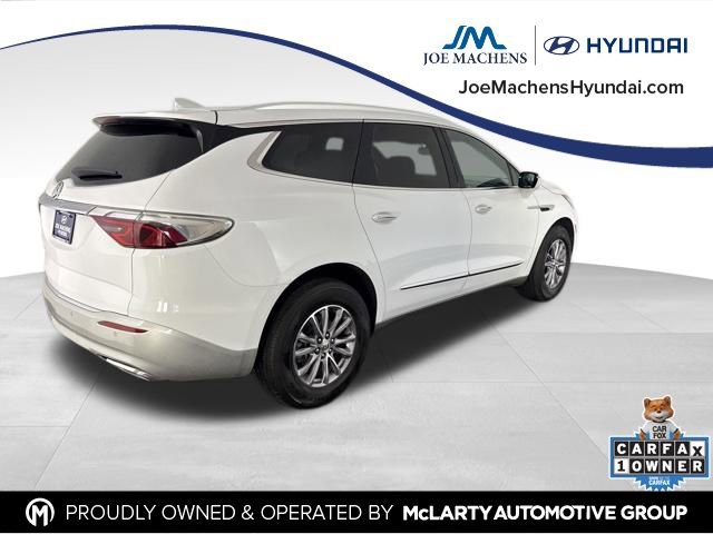 Used 2023 Buick Enclave Essence AWD/4WD image 6