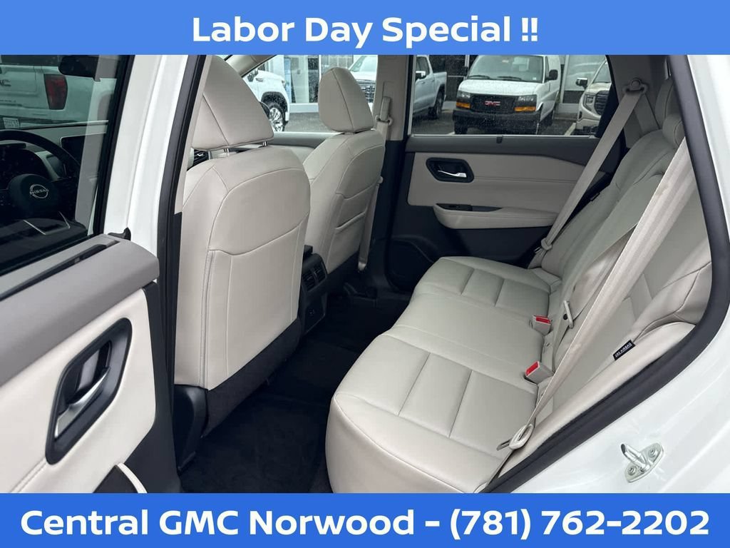 Used 2023 Nissan Rogue SV w/ SV Premium B Package AWD/4WD image 21