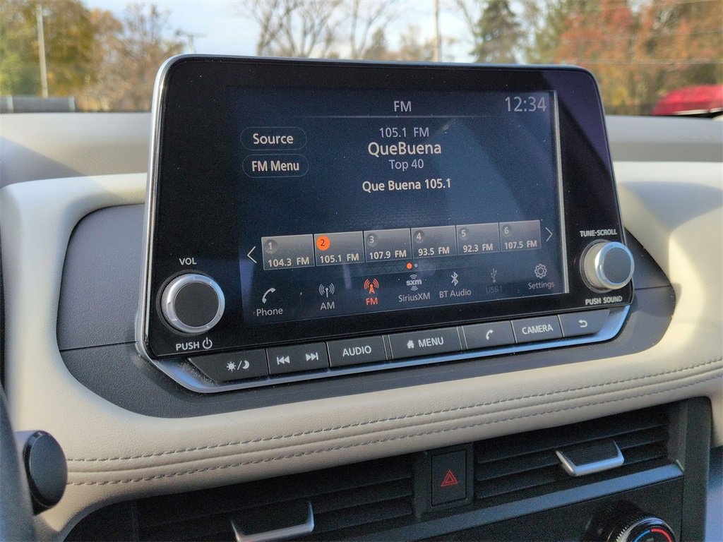 Used 2023 Nissan Rogue SV image 12