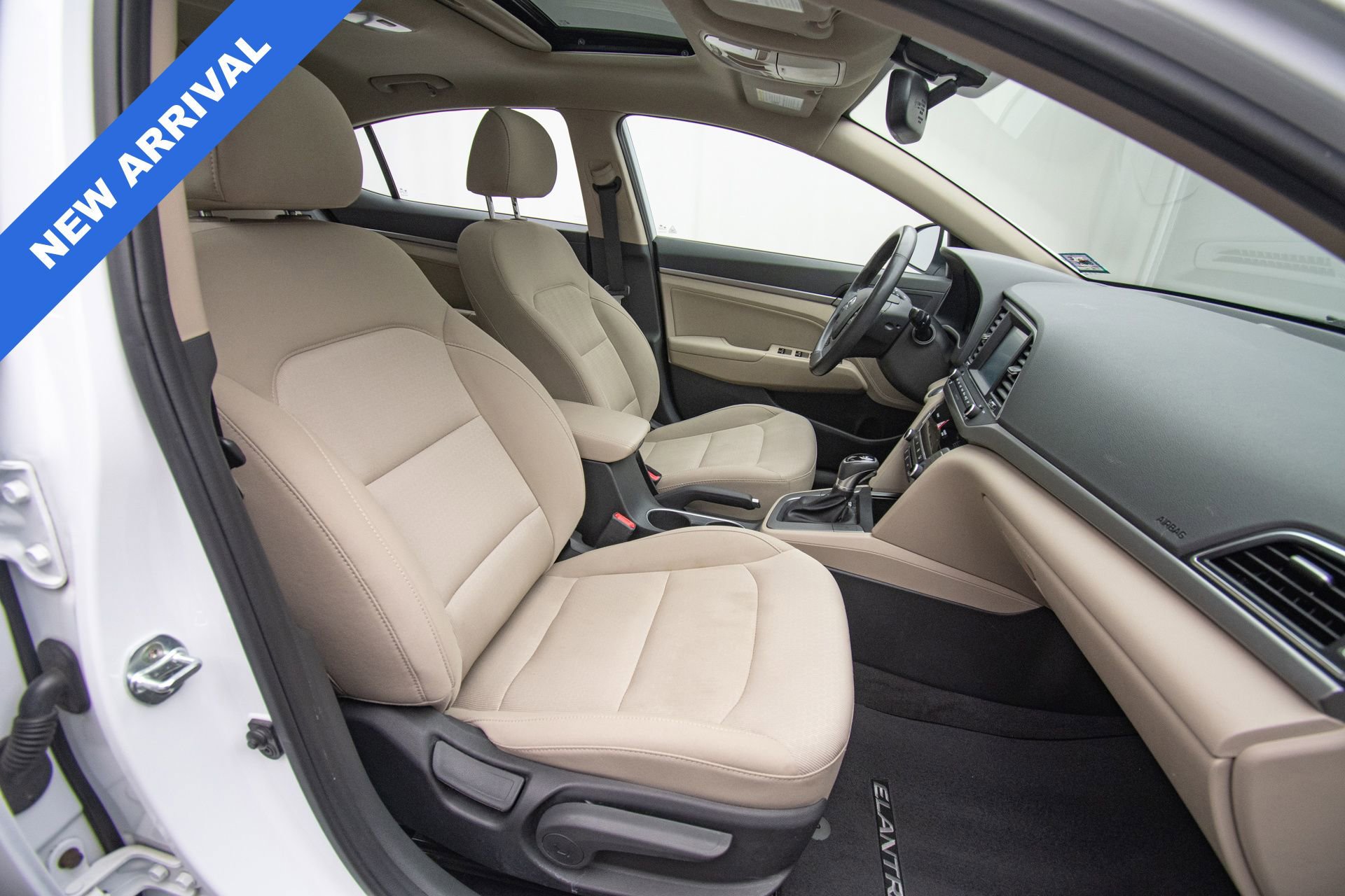 Used 2017 Hyundai Elantra Value Edition FWD image 13