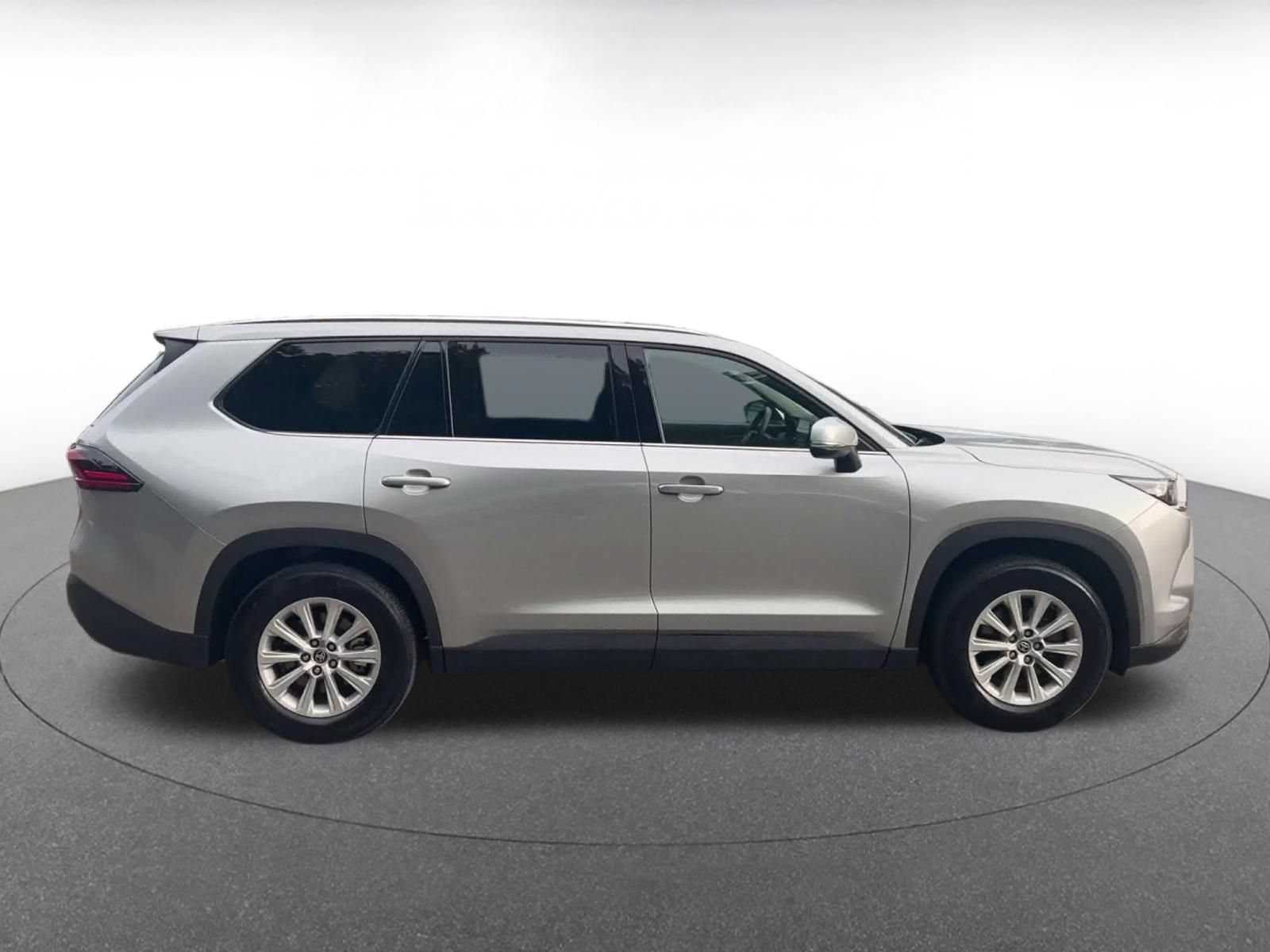 Used 2025 Toyota Grand Highlander FWD image 15