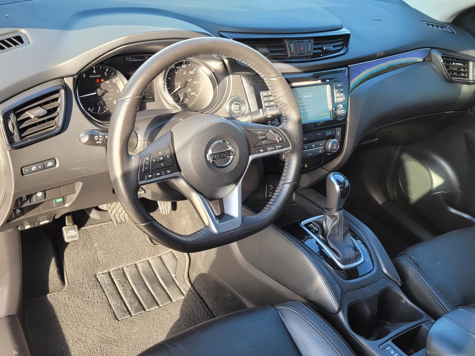 Used 2017 Nissan Rogue Sport SL w/ SL Premium Package image 26