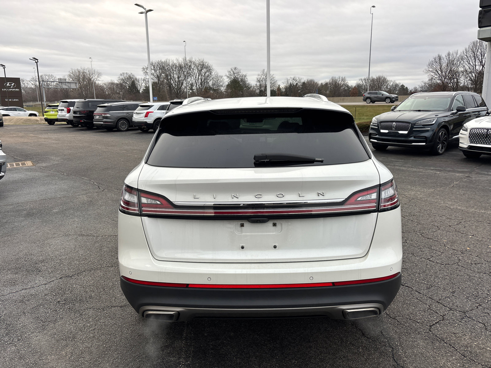 Certified 2023 Lincoln Nautilus Reserve w/ Equipment Group 201A image 6