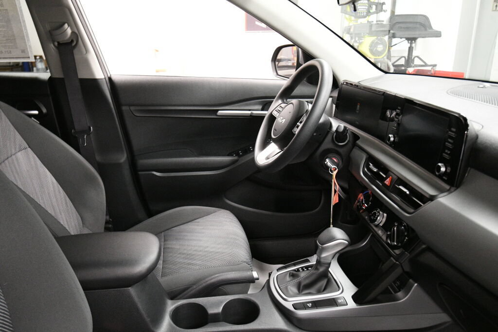 Used 2024 Kia Seltos LX AWD/4WD image 27