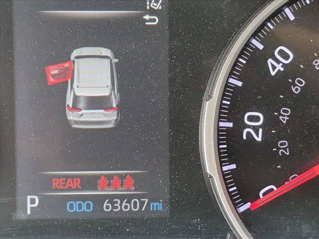 Used 2020 Toyota RAV4 XLE Premium FWD image 10