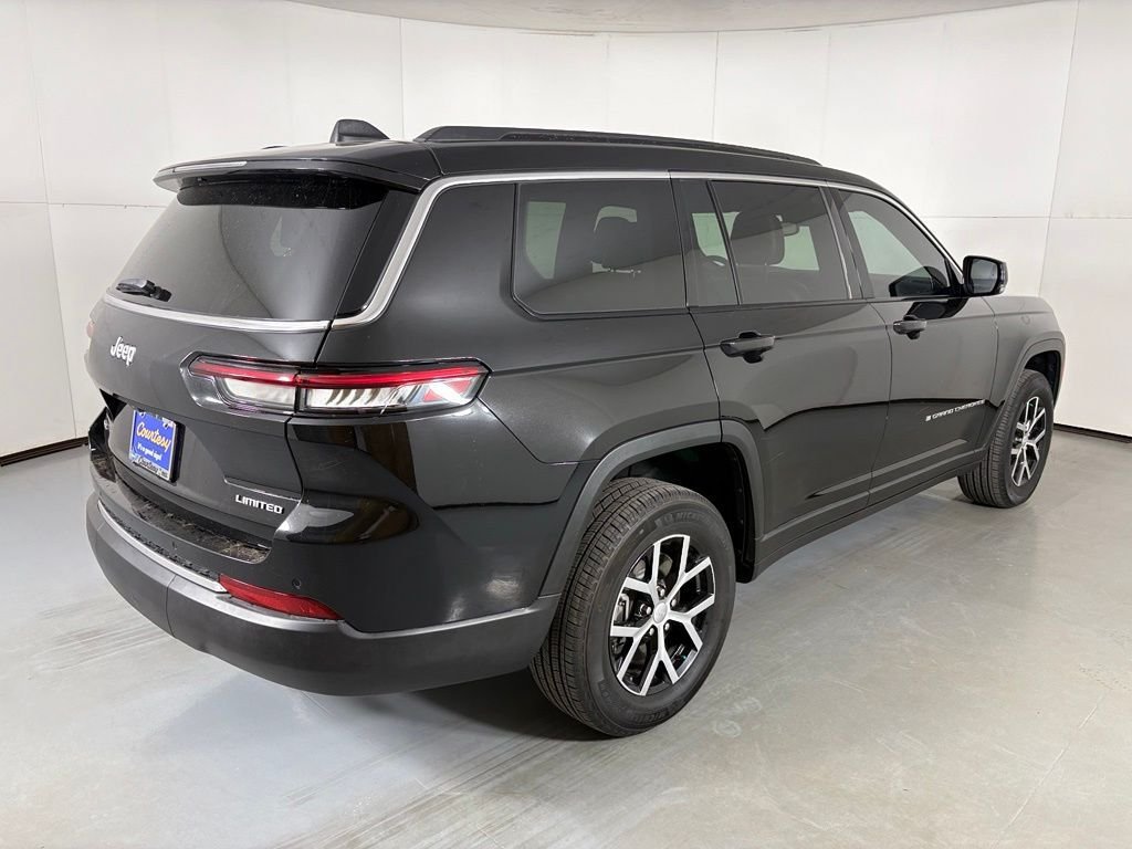 Used 2024 Jeep Grand Cherokee L Limited AWD/4WD image 8