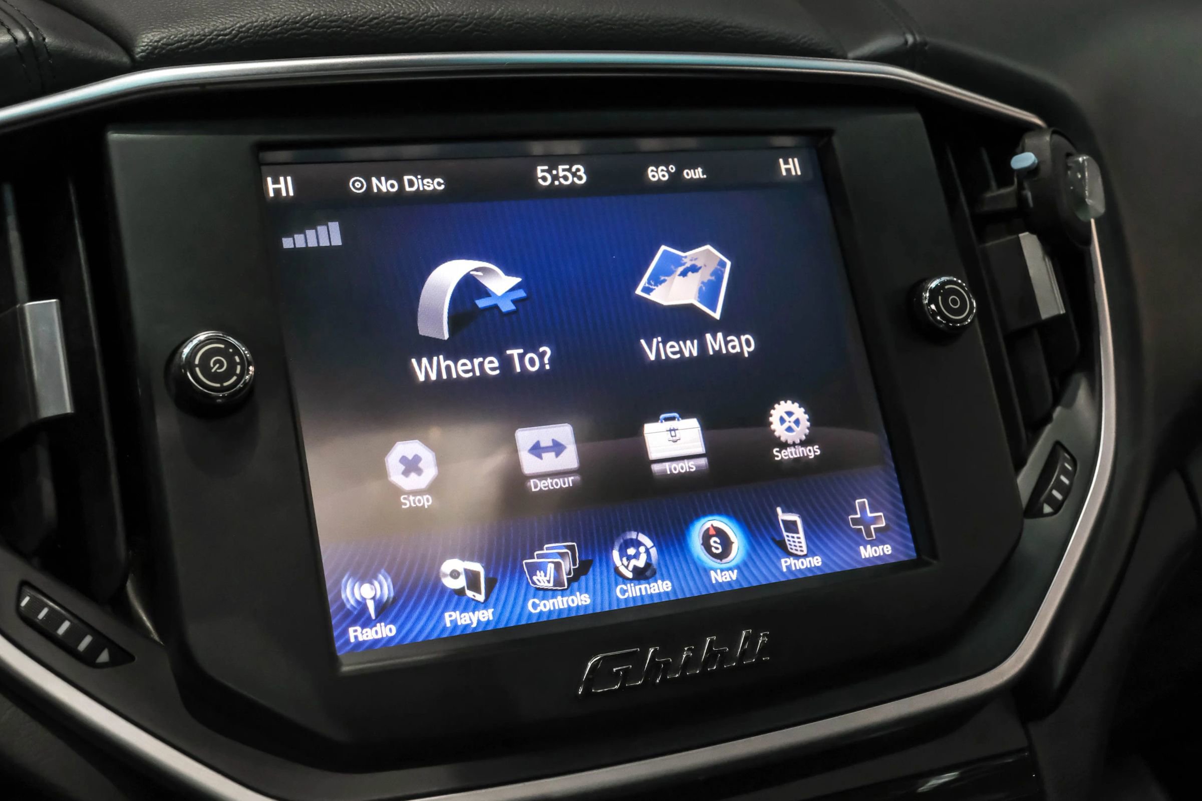 Used 2016 Maserati Ghibli S image 32