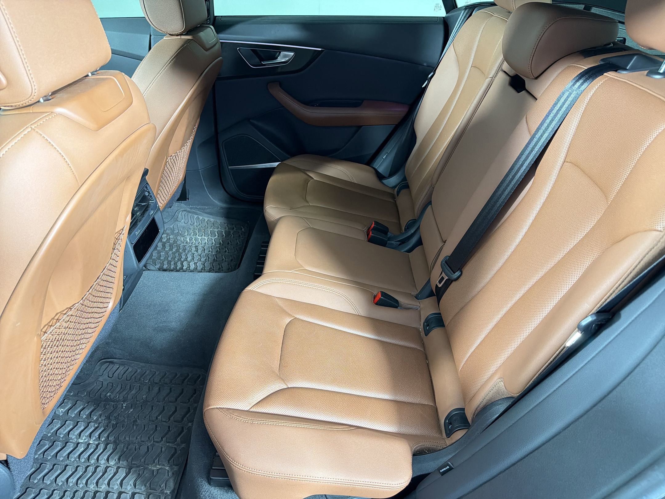 Used 2022 Audi Q8 Prestige image 15