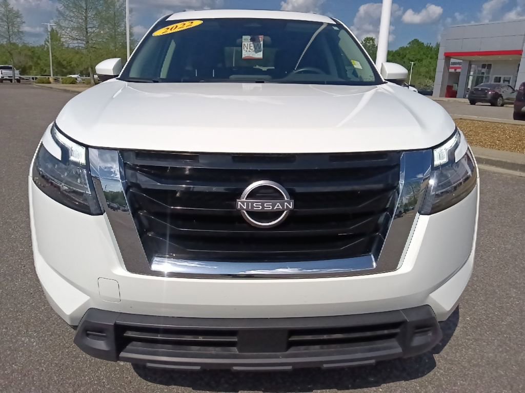 Used 2022 Nissan Pathfinder SV w/ SV Premium Package image 8
