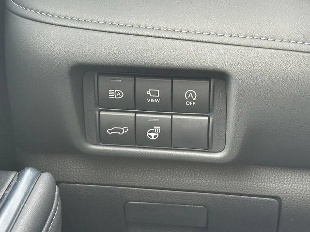 Used 2025 Toyota Highlander Platinum AWD/4WD image 18