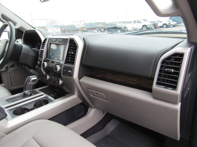 Used 2018 Ford F150 Lariat w/ Equipment Group 502A Luxury image 15