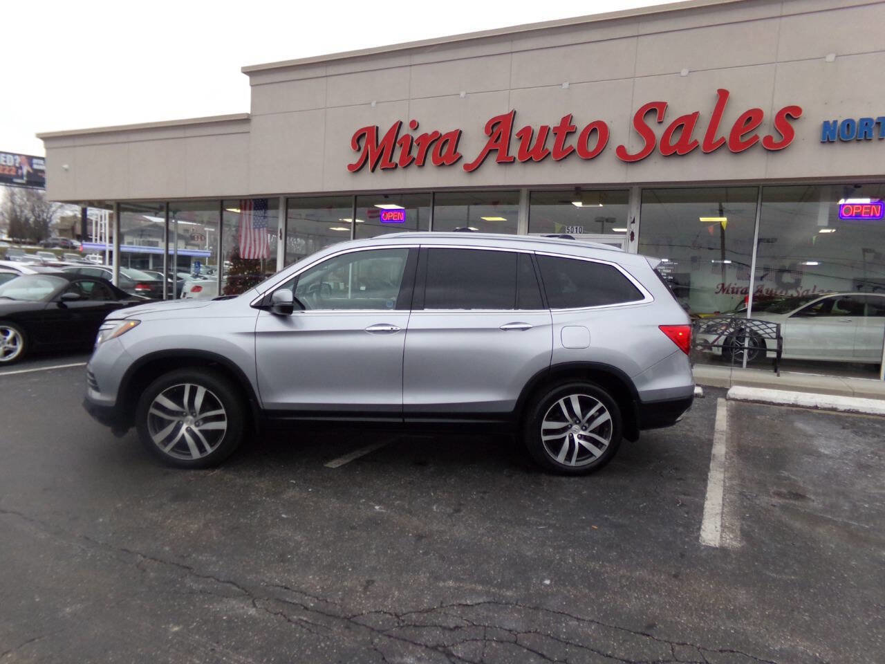 Used 2016 Honda Pilot Elite image 47