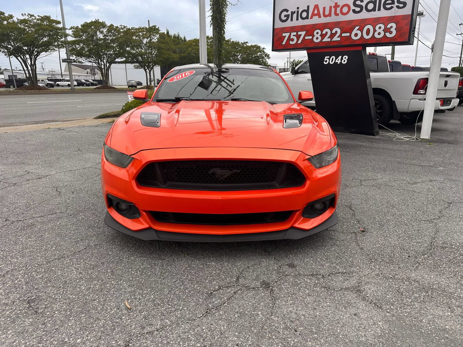 Used 2016 Ford Mustang GT Premium w/ GT Performance Package RWD image 8