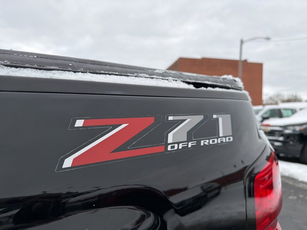 Used 2018 Chevrolet Silverado 1500 LT w/ All Star Edition image 12