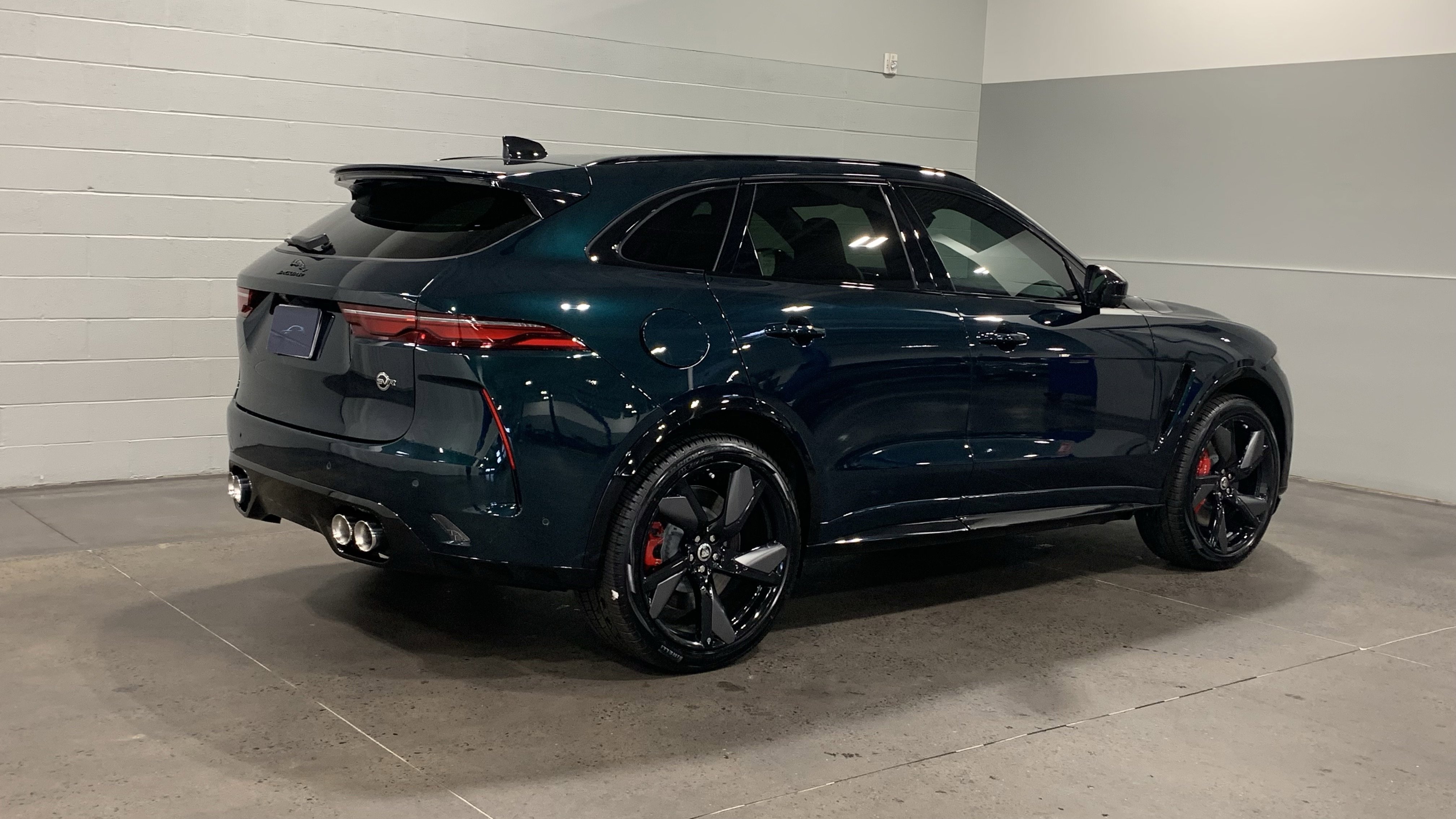 New 2026 Jaguar F-PACE SVR 575 Edition image 2