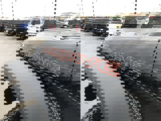 Used 2023 Jeep Gladiator Mojave image 30