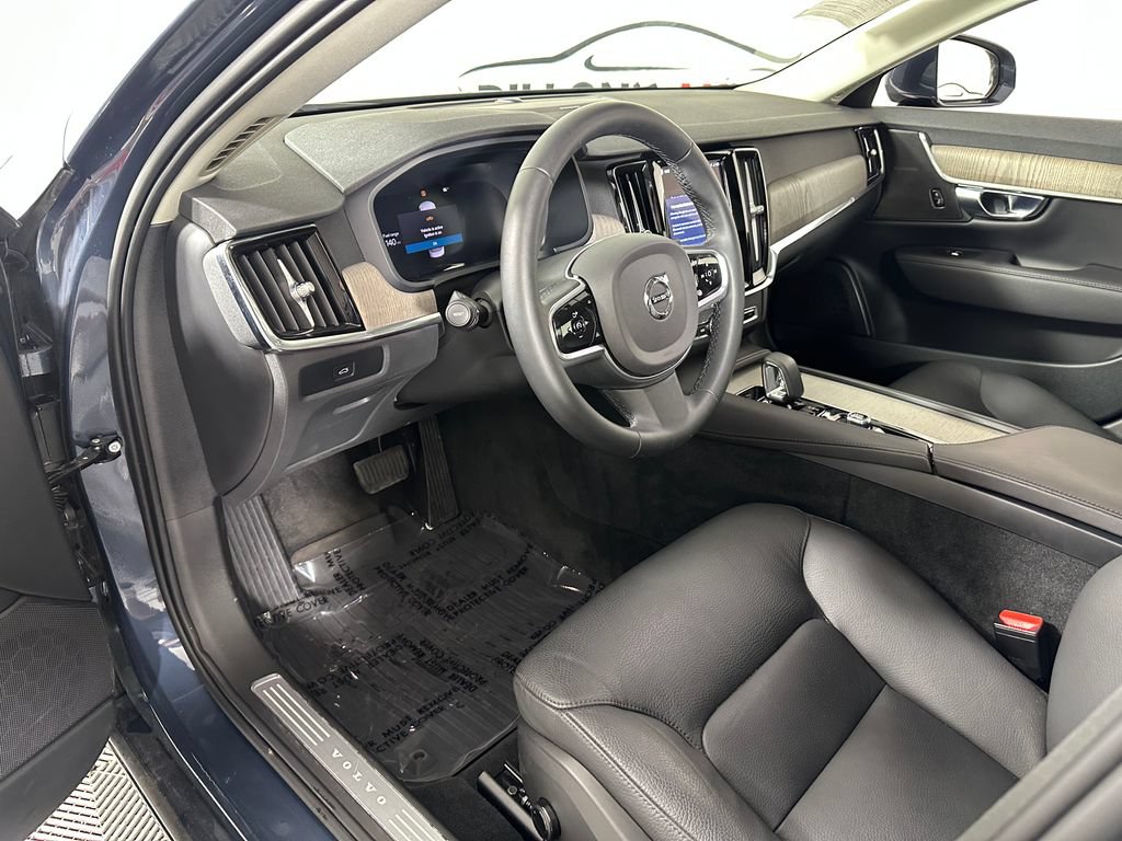 Used 2025 Volvo S90 B6 Plus w/ Protection Package Premier AWD/4WD image 15