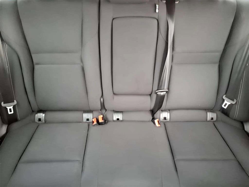 Used 2023 Nissan Rogue S image 17