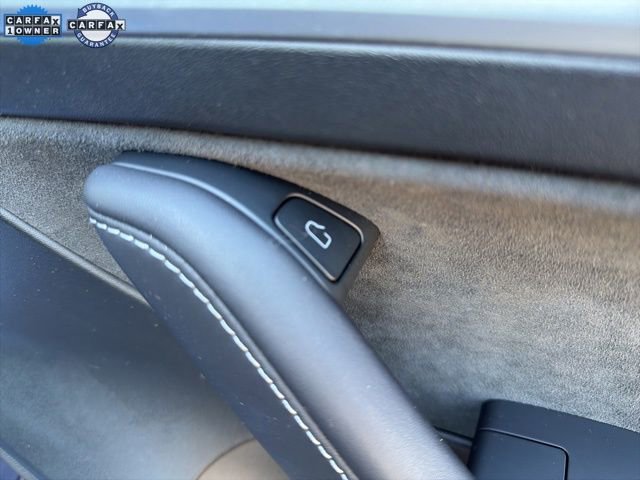 Used 2023 Tesla Model 3 Standard Range image 17