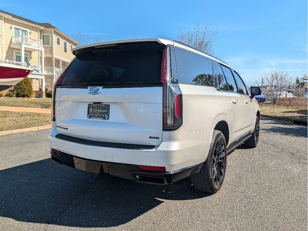 Used 2022 Cadillac Escalade ESV Sport Platinum w/ LPO, ONYX Package image 5