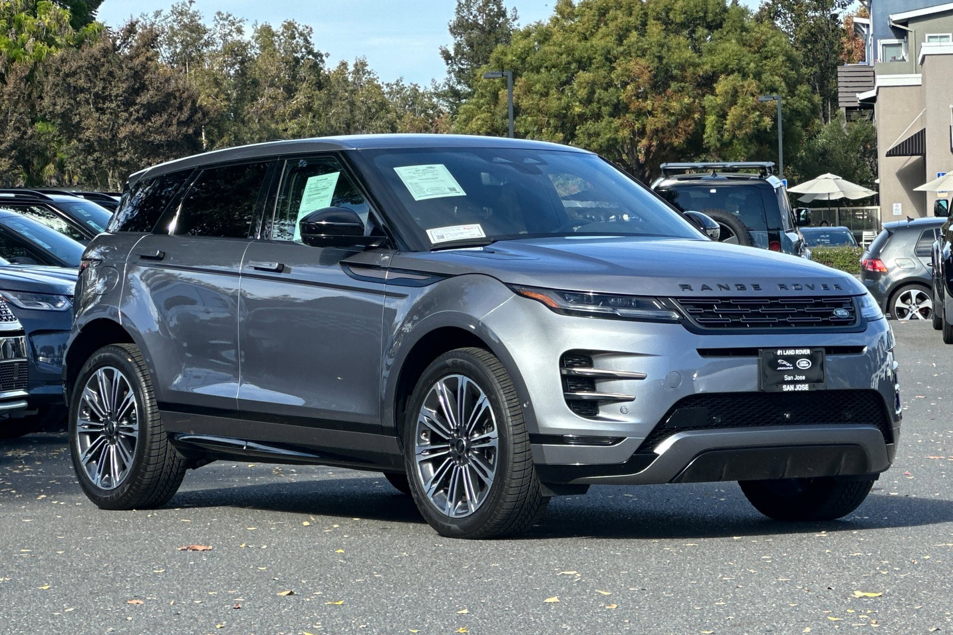 Used 2024 Land Rover Range Rover Evoque Dynamic SE image 10