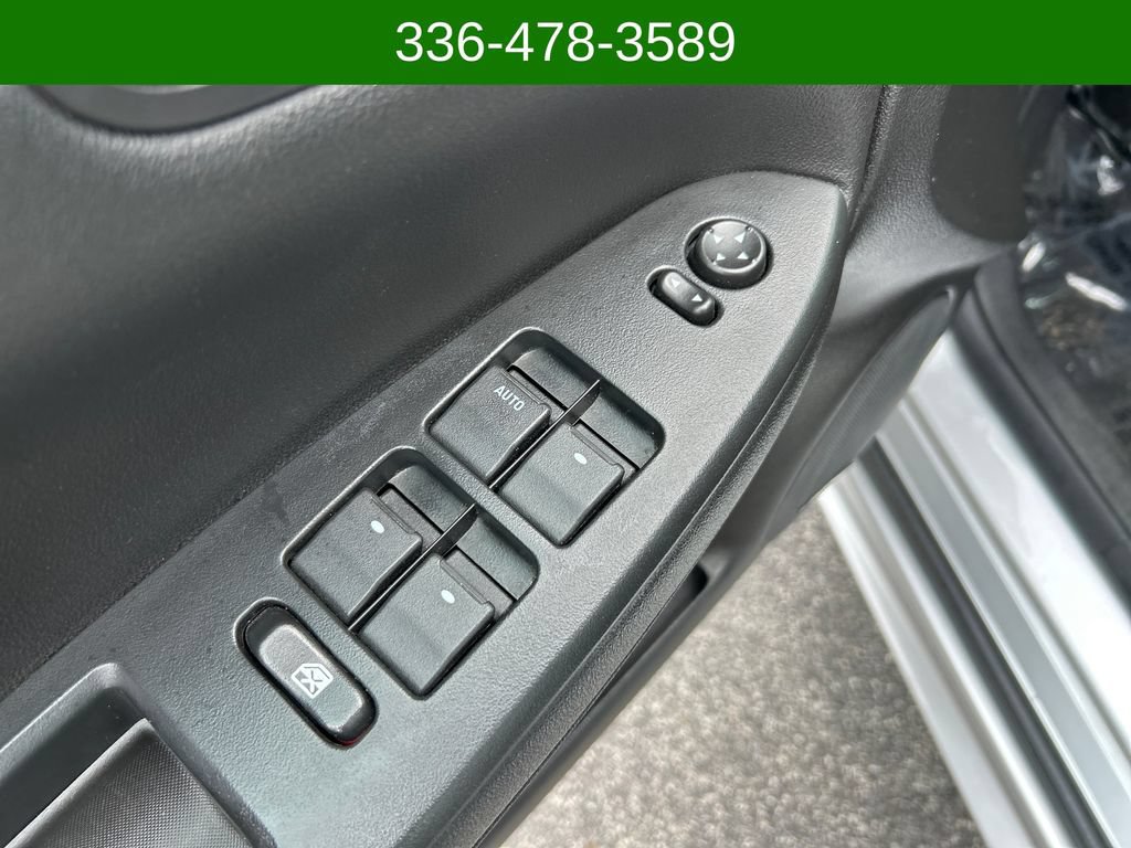 Used 2013 Chevrolet Impala LTZ FWD image 11