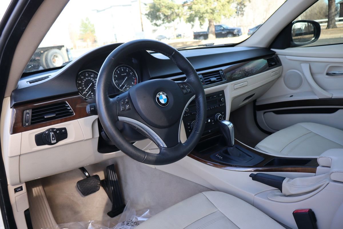 Used 2010 BMW 328i xDrive xDrive image 15