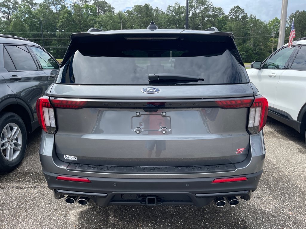 New 2026 Ford Explorer ST w/ Sun And Sound Package AWD/4WD image 10