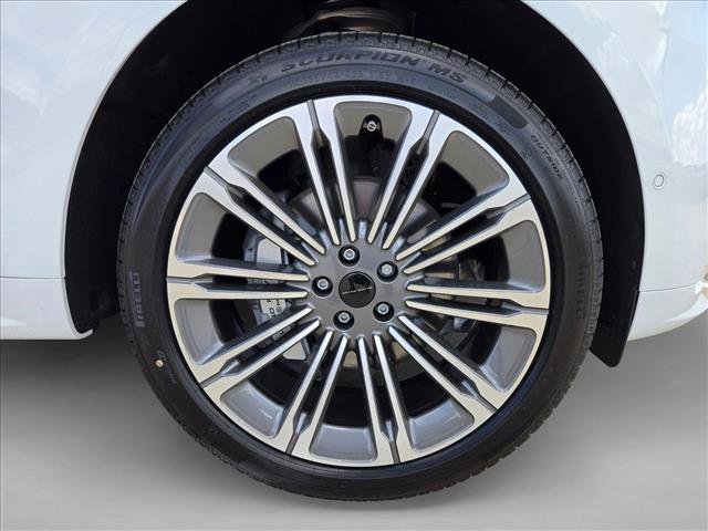 New 2026 Land Rover Range Rover Sport Dynamic SE image 10