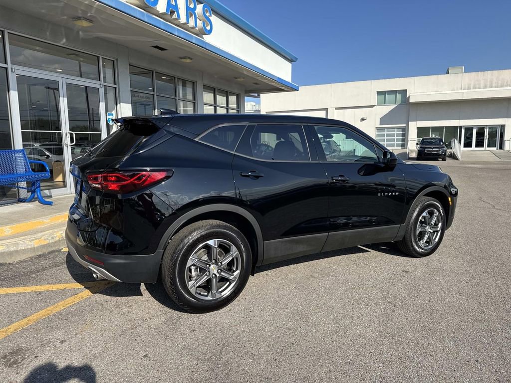 Certified 2025 Chevrolet Blazer LT image 8