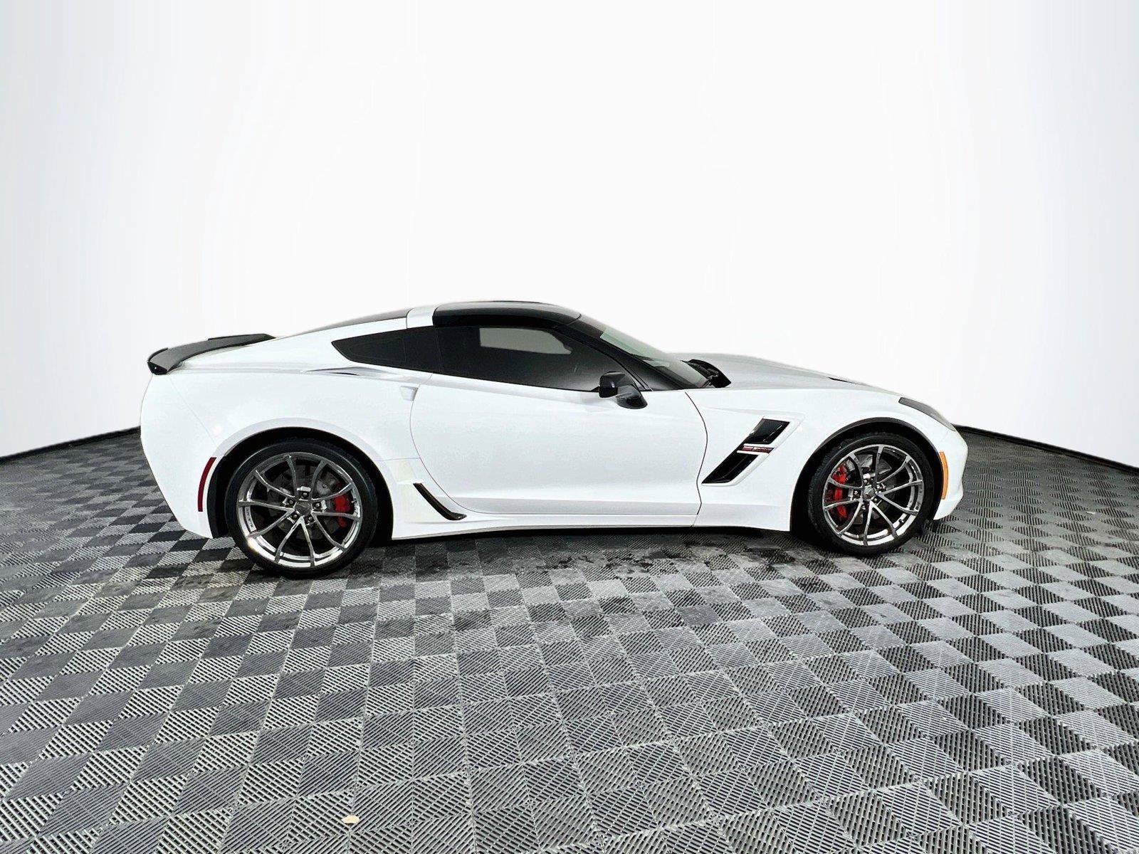 Used 2019 Chevrolet Corvette Grand Sport RWD image 7