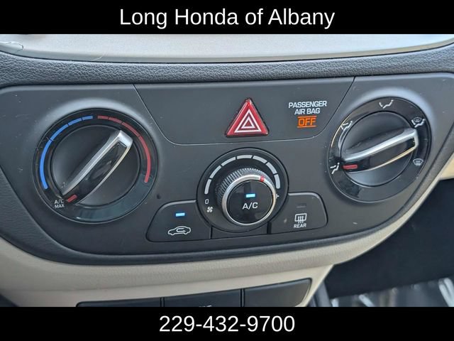 Used 2022 Hyundai Accent SEL FWD image 22