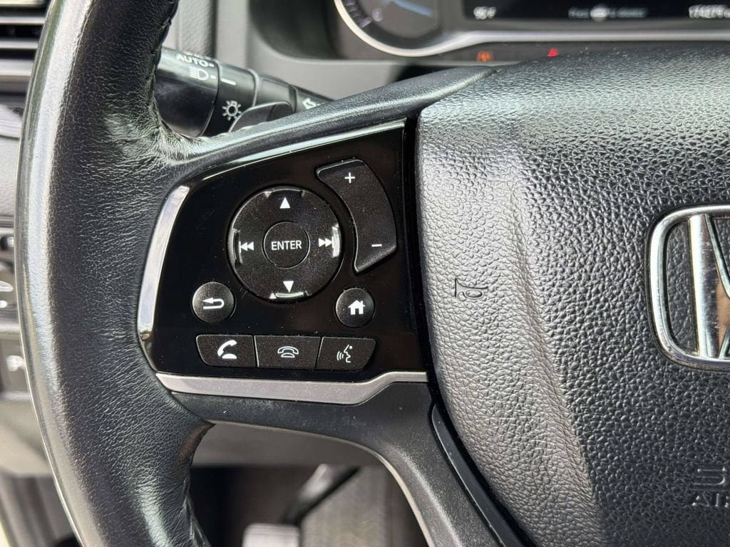 Used 2019 Honda Pilot Touring image 11
