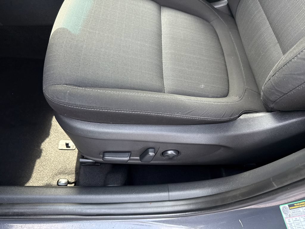Used 2023 Hyundai Kona SEL AWD/4WD image 11
