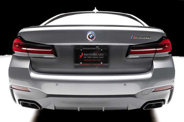 Used 2023 BMW M550i xDrive w/ Executive Package image 18