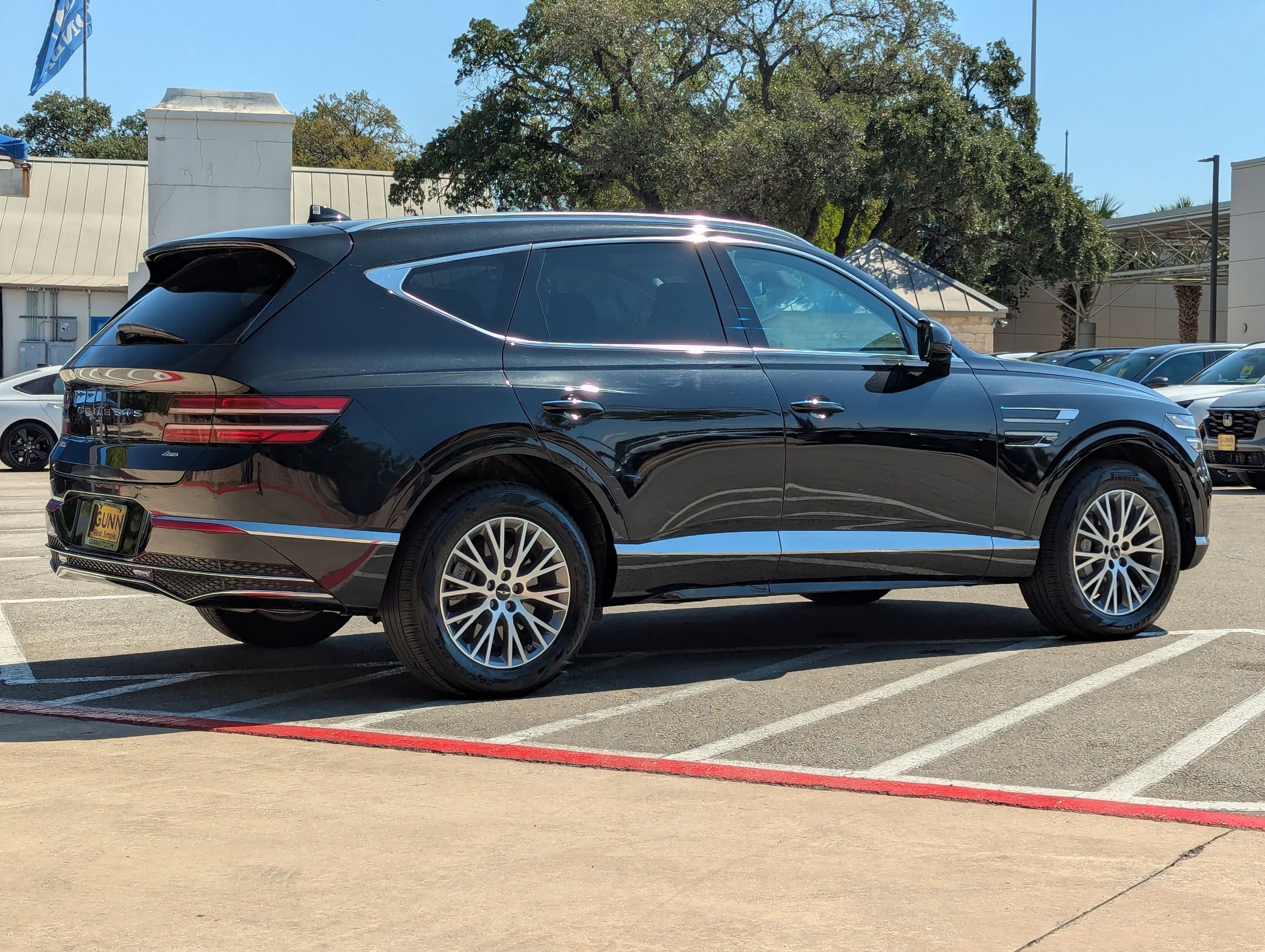 Used 2025 Genesis GV80 2.5T Standard image 4