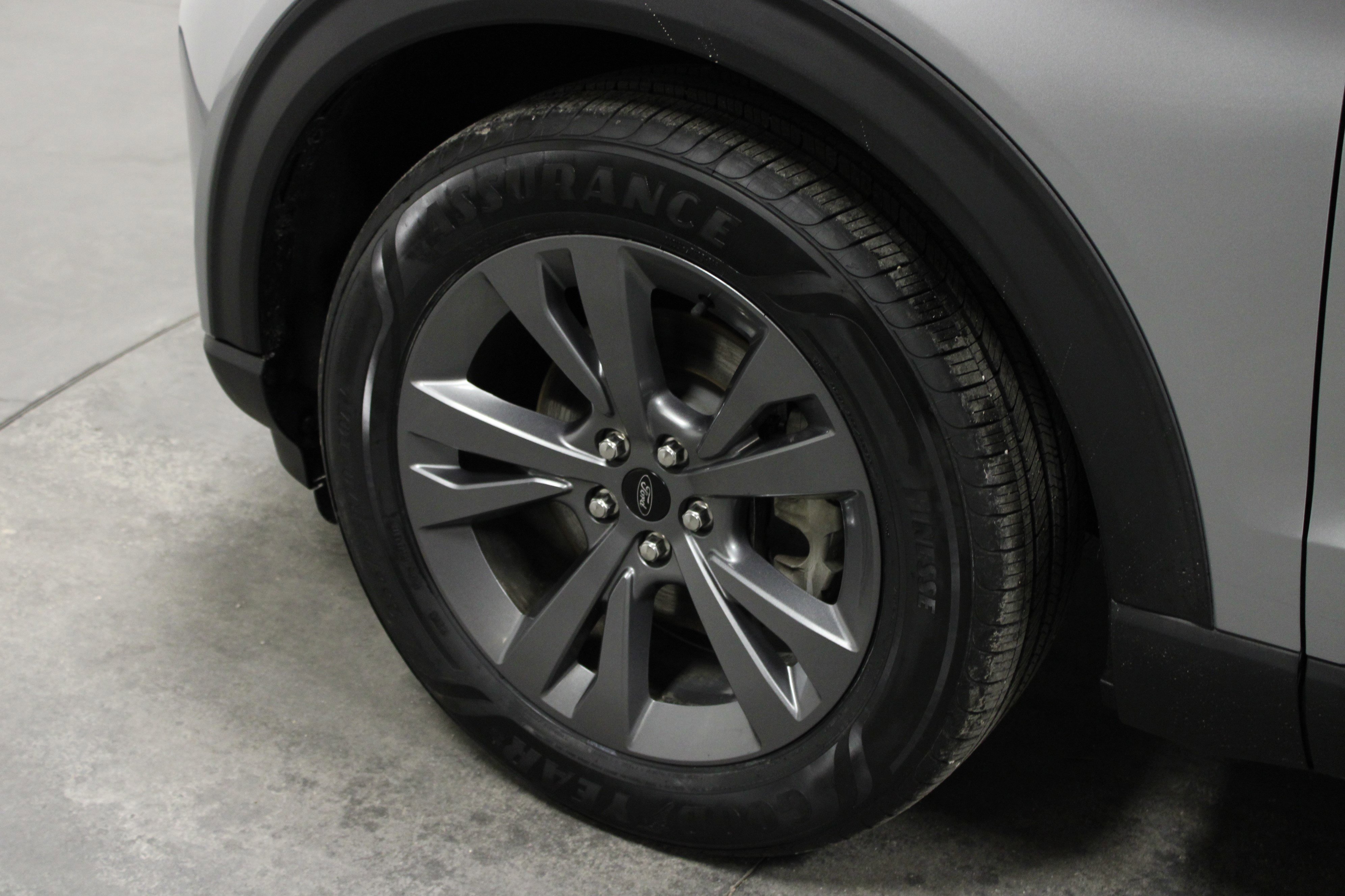 Used 2022 Ford Explorer XLT w/ Equipment Group 202A image 10