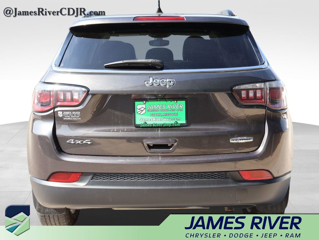 Used 2019 Jeep Compass Latitude w/ Cold Weather Group image 4