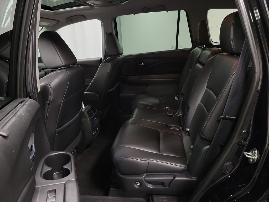 Used 2018 Honda Pilot Touring image 25