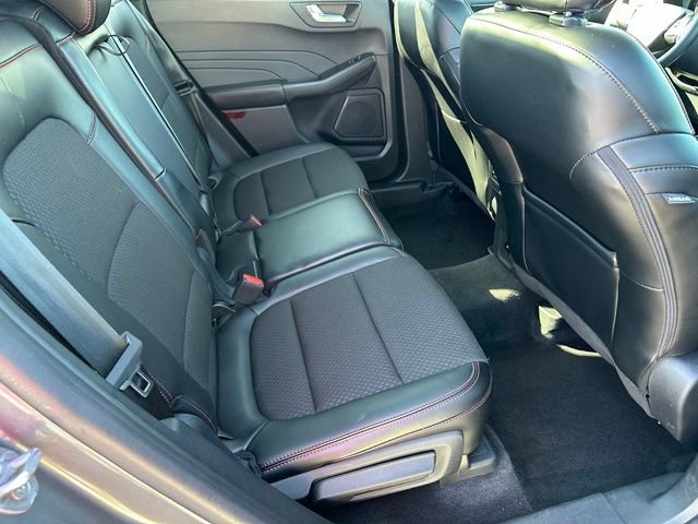 Used 2024 Ford Escape ST-Line w/ Tech Pack #1 AWD/4WD image 11