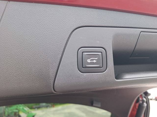 Used 2023 Buick Envision Preferred AWD/4WD image 16
