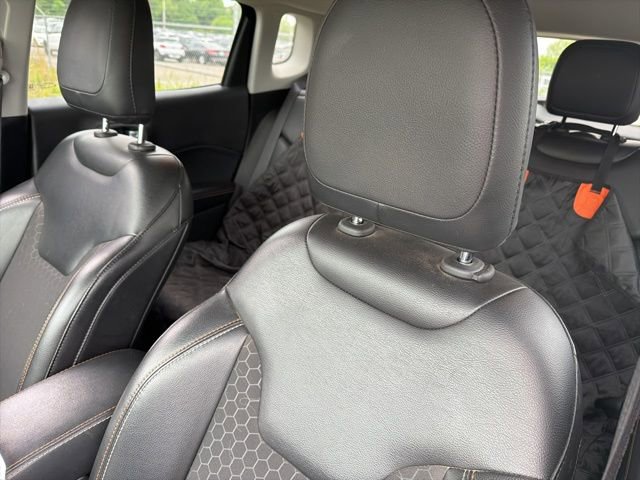 Used 2019 Jeep Compass Latitude w/ Popular Equipment Group AWD/4WD image 9