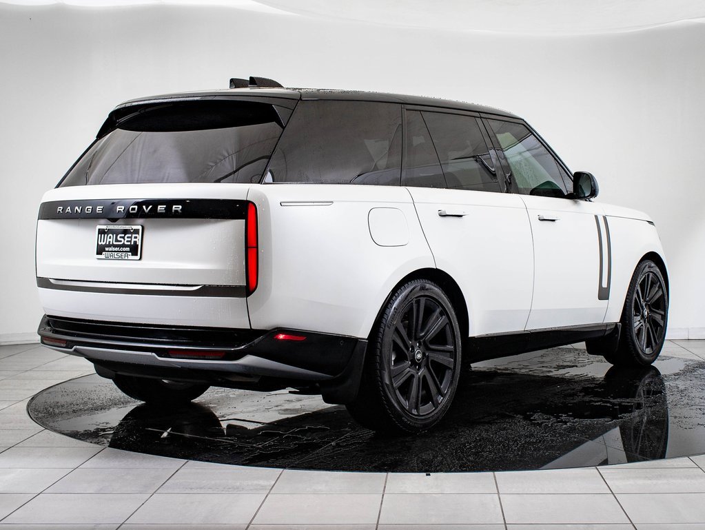 Used 2022 Land Rover Range Rover SE image 10