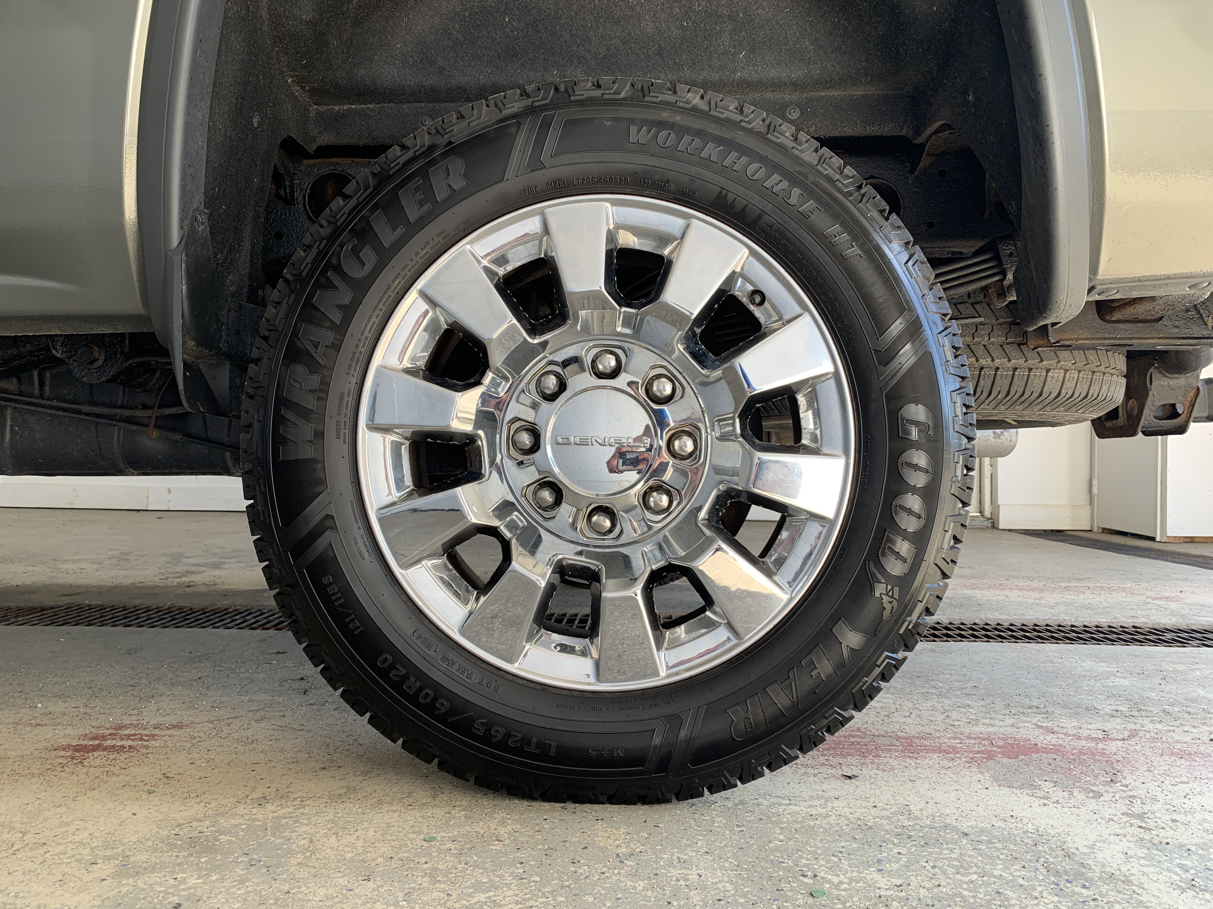 Used 2018 GMC Sierra 2500 Denali w/ Duramax Plus Package image 10