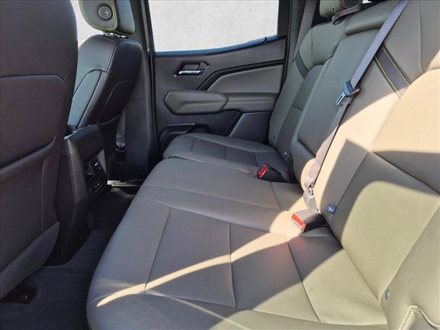 Used 2023 Chevrolet Colorado ZR2 w/ ZR2 Convenience Package III AWD/4WD image 17
