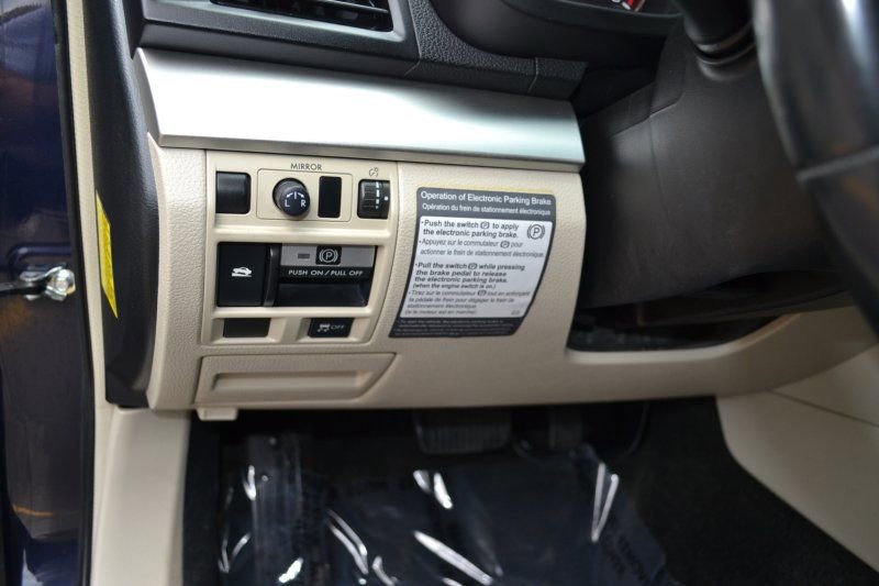 Used 2012 Subaru Outback 2.5i Premium w/ All-Weather Pkg image 18