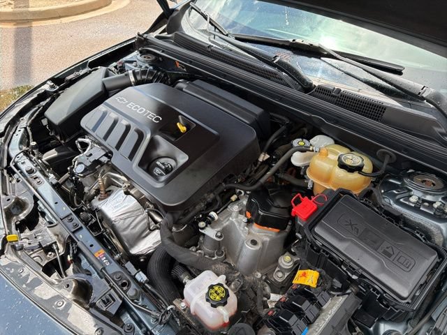 Used 2019 Chevrolet Malibu Hybrid FWD image 10