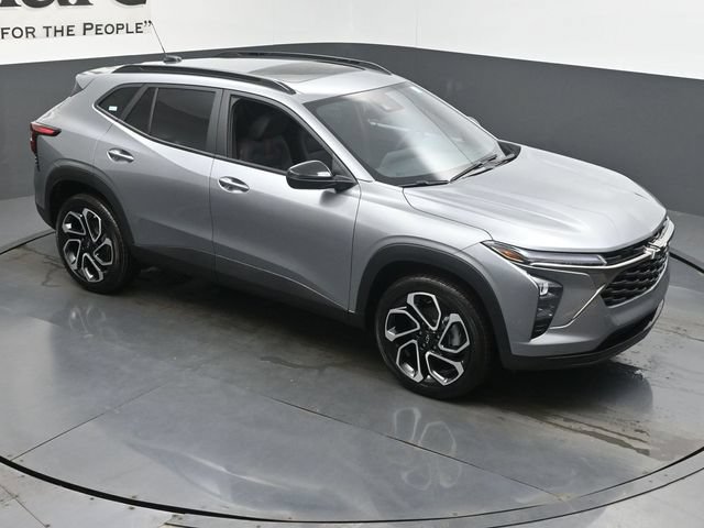New 2026 Chevrolet Trax RS w/ Sunroof Package FWD image 26