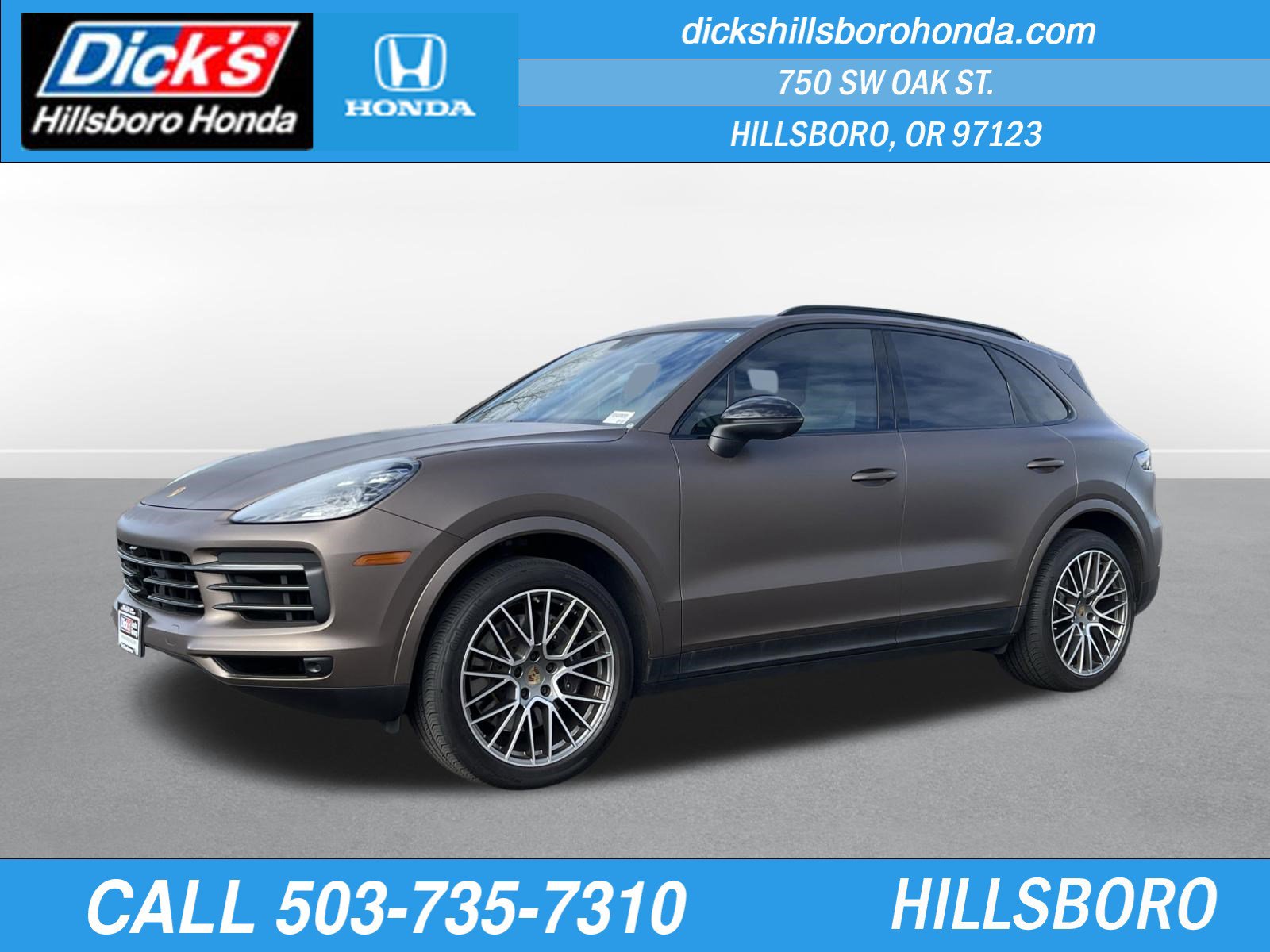 Used 2023 Porsche Cayenne Platinum Edition image 1